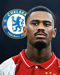 Chelsea signs Hato from Ajax