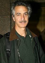 Дэвид Стрэтэйрн