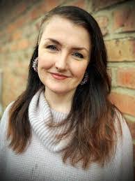 Frances Crow's Instagram, Twitter & Facebook