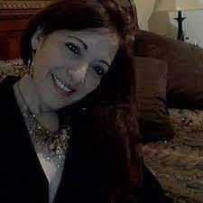 Elda Quezada's Instagram, Twitter & Facebook