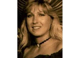 Lisa Lovingood's Instagram, Twitter & Facebook