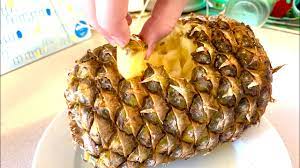 How To Correctly Eat A Pineapple Youtube