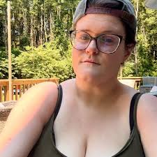 Kaitlyn Chen being the top selling Valkyries swag, but the Valks not  keeping any of their rookies and no announcement of Chen getting waived….  This feels so icky