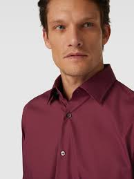 BOSS Modern Fit Business-Hemd mit Kentkragen Modell 'Joe' (bordeaux) online  kaufen