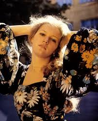 Елена проклова в фильме гори, гори моя звезда 1969 г. Elena Proklova I Ee Shalnaya Zhizn Nostalgicheskij Klub Lyubitelej Kino Mediaplatforma Mirtesen