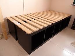 Plattform Bett Von Ikea Ikea Bed Ikea Bookshelves Home Diy