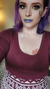 Hoodie helps explain child's stimming