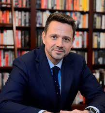 Rafał trzaskowski jest też nową, młodszą wersją donalda tuska dla zagranicy. Wybory 2020 Mlody Rafal Trzaskowski Na Zdjeciu Z Tata Chwyta Za Serce Super Express Wiadomosci Polityka Sport