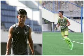 Sepak bola dimainkan di lapangan terbuka berbentuk persegi panjang dan di atas rumput ataupun rumput sintetis. Profil Pratama Arhan Alif Rifai Bek Kiri Andalan Shin Tae Yong