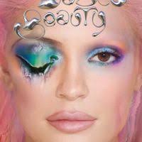 Violet Conroy Freelance Writer, Researcher, Copywriter