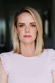 Stephanie Mudd's Instagram, Twitter & Facebook