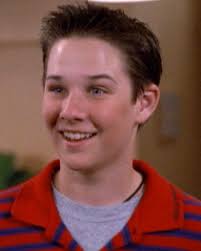 Qué fue de Ryan Merriman? 🤔🤔 Seguro que reconoces a este actor. Ryan Earl  Merriman nació el 10 de abril de 1983 Su incursión en la actuación comenzó  a la edad de