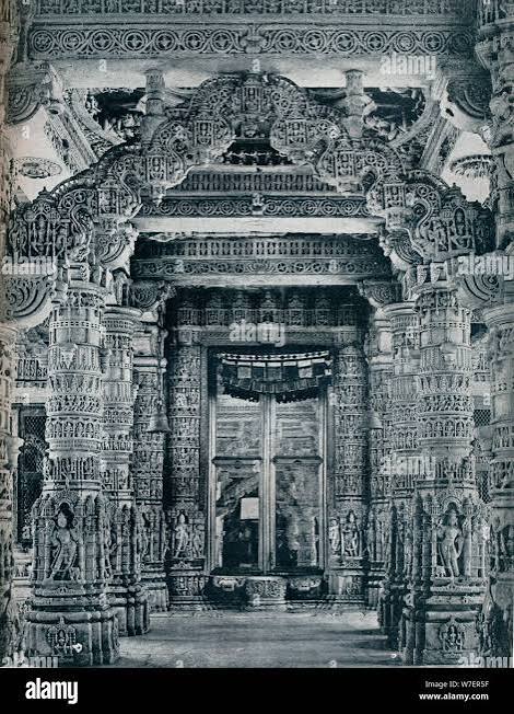 Marble Sculpture at an entrance to a Jain Temple at Dilwara, Mount Abu', c1100. Artist: Unknown Stock Photo - Alamy