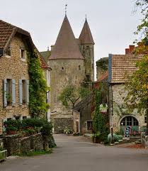 Chateauneuf En Auxois La Place Du Village 23km Burgundy France Places Beautiful Places To Visit