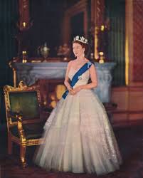 Isabel ii es ya la monarca que más tiempo ha reinado en la historia británica: Fotorrelato 21 Fotos De La Reina Isabel Ii De Inglaterra Dignas De Museo Icon Design El Pais