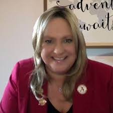 Ruth Boes's Instagram, Twitter & Facebook