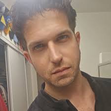 Snow White has officially premiered in theaters! What are your thoughts—was  it the fairest of them all? 🍎