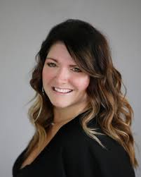 Lisa Davis, CENTURY 21 Real Estate Agent in Solon, OH