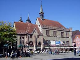Gottingen Weender Str Altes Rathaus Mit Ganseliesel Rathaus Nordkap