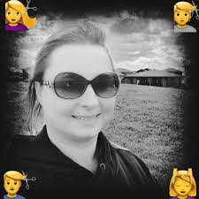 Wanda Schatz's Instagram, Twitter & Facebook