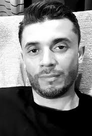 Moin moin bin der neue ich heiße Rene bin noch 33 Jahre alt und komme aus  Köln suche neue Freunde zum schreiben oder auch zum Treffen ob männlich  oder weiblich ist mir