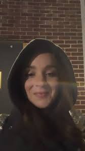 Perfil de Monica Cryan