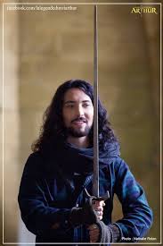 La Légende Du Roi Arthur Auprès D Un Autre Fabien Incardona La Legende Du Roi Arthur Roi Arthur Comedie Musicale Auteur Compositeur Interprete