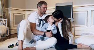 The great 8 can be seen clutching his youngest. Alex Ovechkin S Family Makes Cameo In Russian Music Video Let S Stay Home