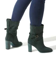 Naast de floris van bommel lijn zijn er nog twee andere lijnen bijgekomen, namelijk de 'van bommel new generation classics' en 'noble blue'. Floris Van Bommel Dames Laarzen Blauw 85719 Van Den Assem