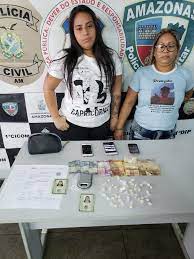 O portal de notícias mais lido do norte do brasil. Mae E Filha Sao Presas Com Droga Dentro De Casa Em Manaus