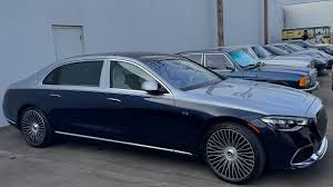 Today would have been my late mom's 85th birthday. We went with @mbclubla  to check out the Kent Browning Collection's old ladies. My heart belongs to  the two 300SLs