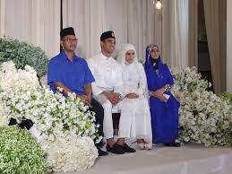 Idris khan kahwin a aida. Datuk A Aida Sah Jadi Isteri Ariff Aziz Media Hiburan