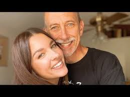 Larry Minx's Instagram, Twitter & Facebook