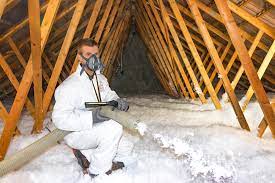 Isolation Par Soufflage Des Combles Perdus Avantages Et Inconvenients Les Eco Isolateurs