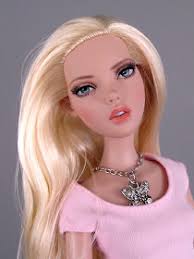 Around Town" Penelope Brewster, a Déjà Vu Doll by Robert Tonner