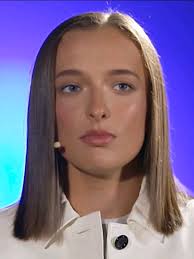 Iga Swiatek: A Tennis Star's Journey