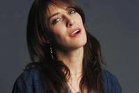 Thirsty : November 2007 : Interview with Leslie Feist
