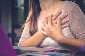 Nyeri siklis seringkali rutin dialami setiap bulan sebelum. 8 Ciri Ciri Kanker Payudara Tahap Awal Kenali Dan Harus Waspada Semua Halaman Cewekbanget