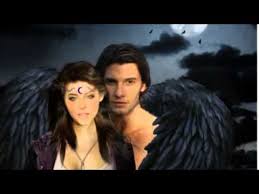 The night house had its world premiere more than a year ago at the 2020 sundance film festival, where it was shortly acquired by searchlight pictures. House Of Night Movie Trailer Youtube