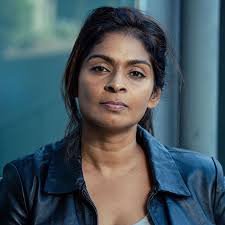 Miek Unmasked! Actress Carly Rees gets cuddly with her on-screen character  in Thor: Love & Thunder 💜&⚡️ @carly_rees_ @aeartists