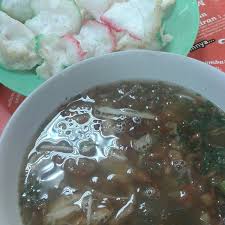 Dilengkapi dengan bahan pelengkap yg membuat mie sopnya. Mie Sop Medan Di Jakarta Hal