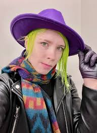 Vampire crab eye color change