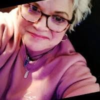 Ivy Riggs's Instagram, Twitter & Facebook