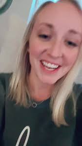 Sydney Ellis (@sydney_ellis15)