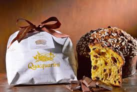 The Traditional Panettone Proposed In An Irresistible Variation With Flakes Of Dark Chocolate And Hazelnuts From Piedmont Food Confectionery Best Panettone