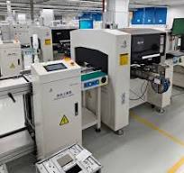 Low Cost High Efficiency Automatic Assembly Machine for LED Bulbs and Lamp  Holders