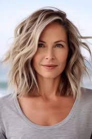 Jennifer Gilmer's Instagram, Twitter & Facebook