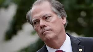 Ex-Senate aide James Wolfe turns himself in over 'FBI leaks'