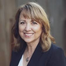 Teri Briggs's Instagram, Twitter & Facebook