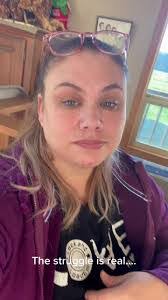 Gloria Padin's Instagram, Twitter & Facebook